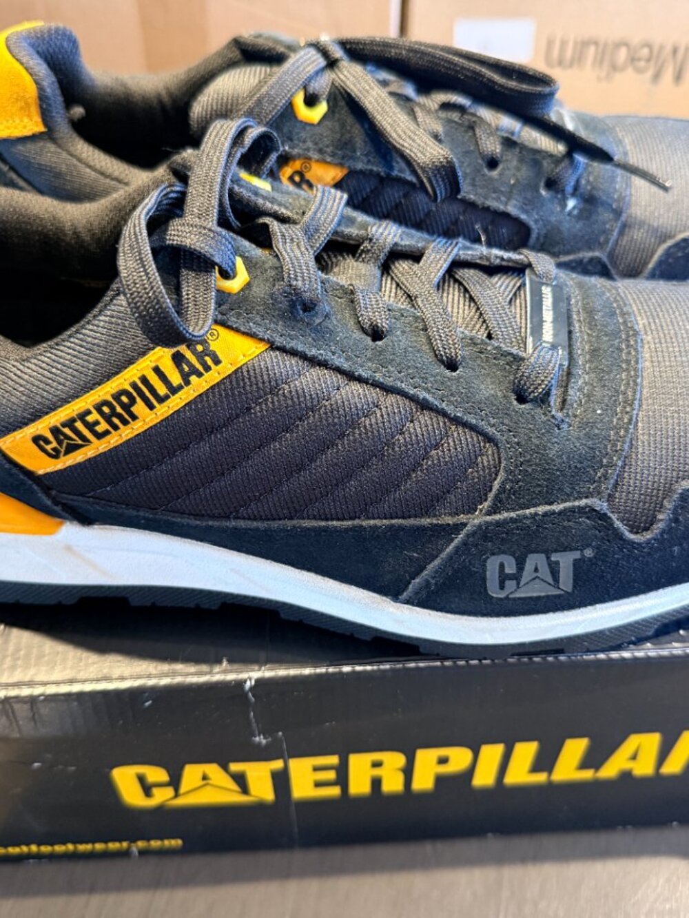 Caterpillar work shoes - Picture 6 of 8